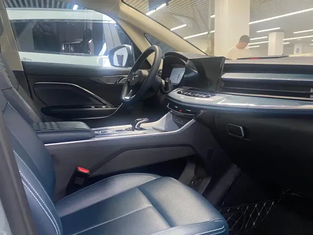 Geely Jiaji — Фото автомобиля 7