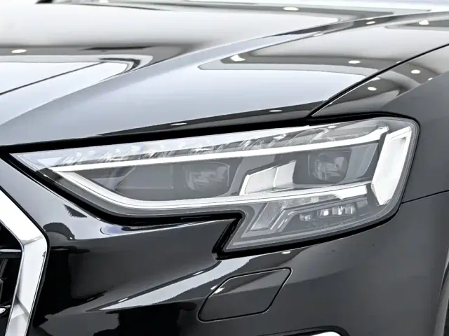 Audi A8 — Фото автомобиля 9