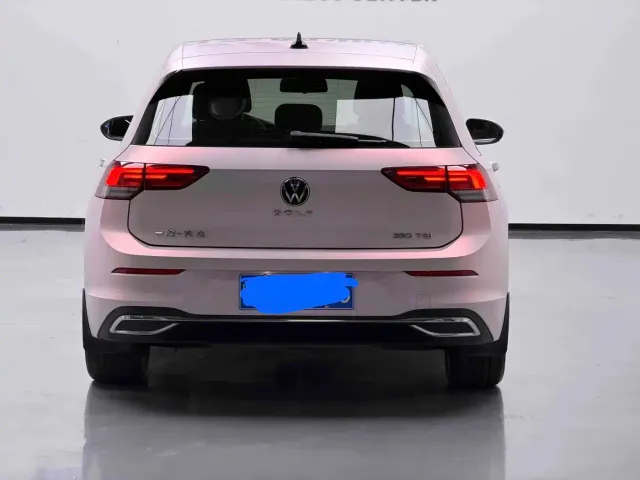 Volkswagen Golf — Фото автомобиля 8