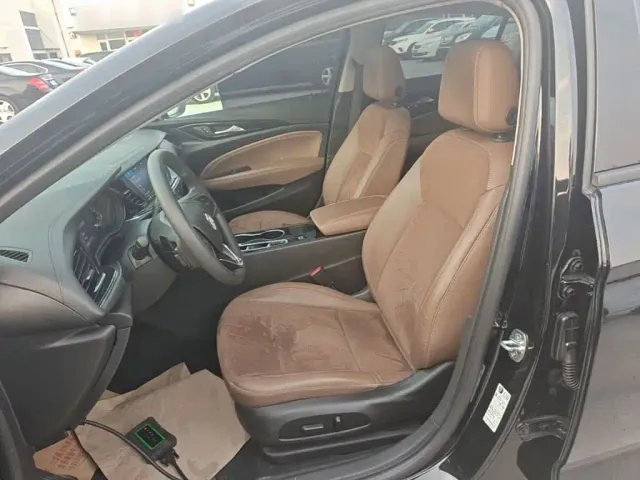 Buick Regal — Фото автомобиля 10