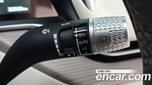Genesis G90 — Фото автомобиля 30
