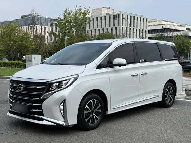 Фотография автомобиля — GAC Trumpchi M8