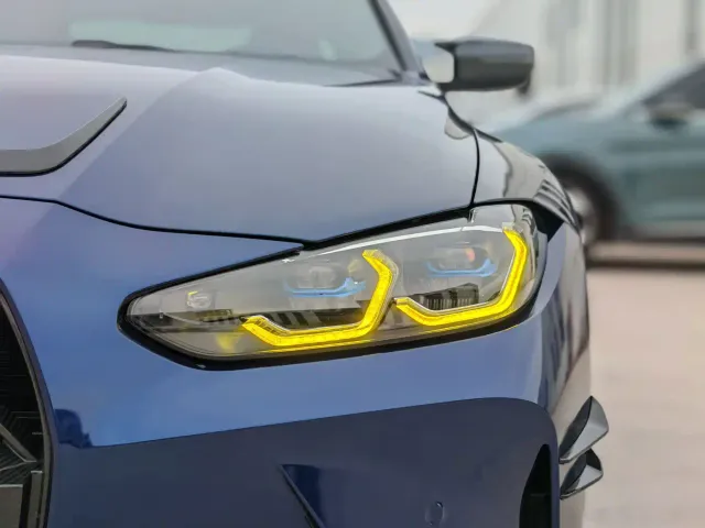 BMW M4 — Фото автомобиля 9