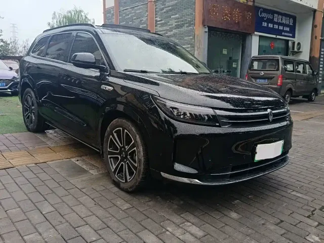 Aito M7 — Фото автомобиля 2