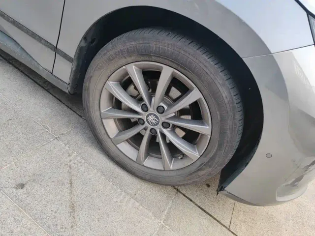 BYD Qin L — Фото автомобиля 25