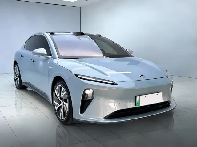 Nio ET5 — Фото автомобиля 3