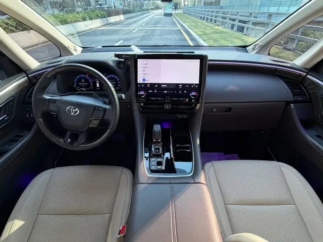 Toyota Alphard — Фото автомобиля 11