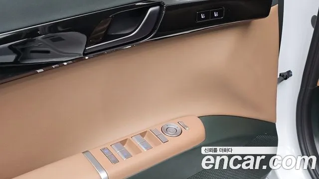 Hyundai Grandeur GN7 — Фото автомобиля 28