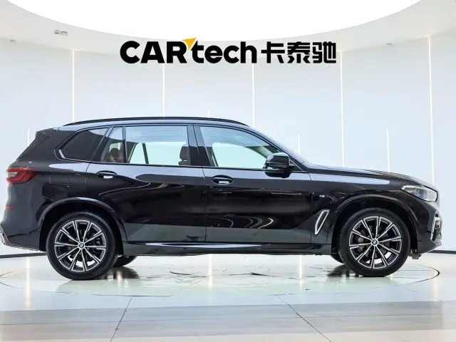 BMW X5 — Фото автомобиля 2