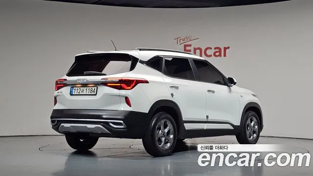Kia Seltos — Фото автомобиля 2