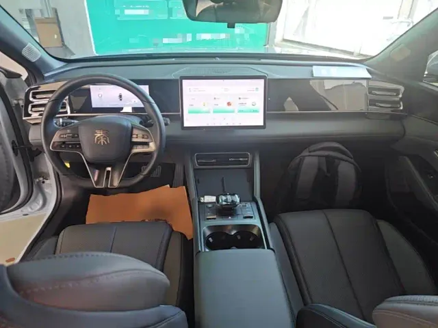 BYD Qin L — Фото автомобиля 9