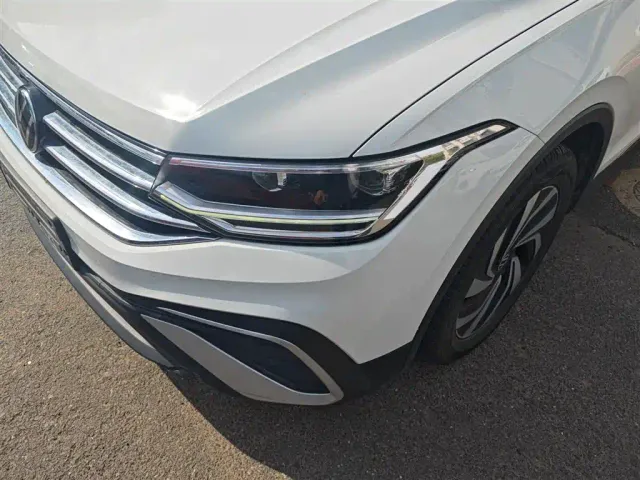 Volkswagen Tiguan L — Фото автомобиля 17