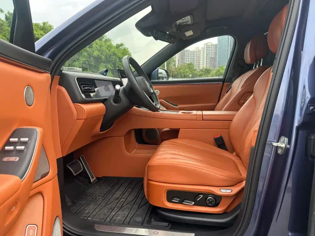Aito M7 — Фото автомобиля 9
