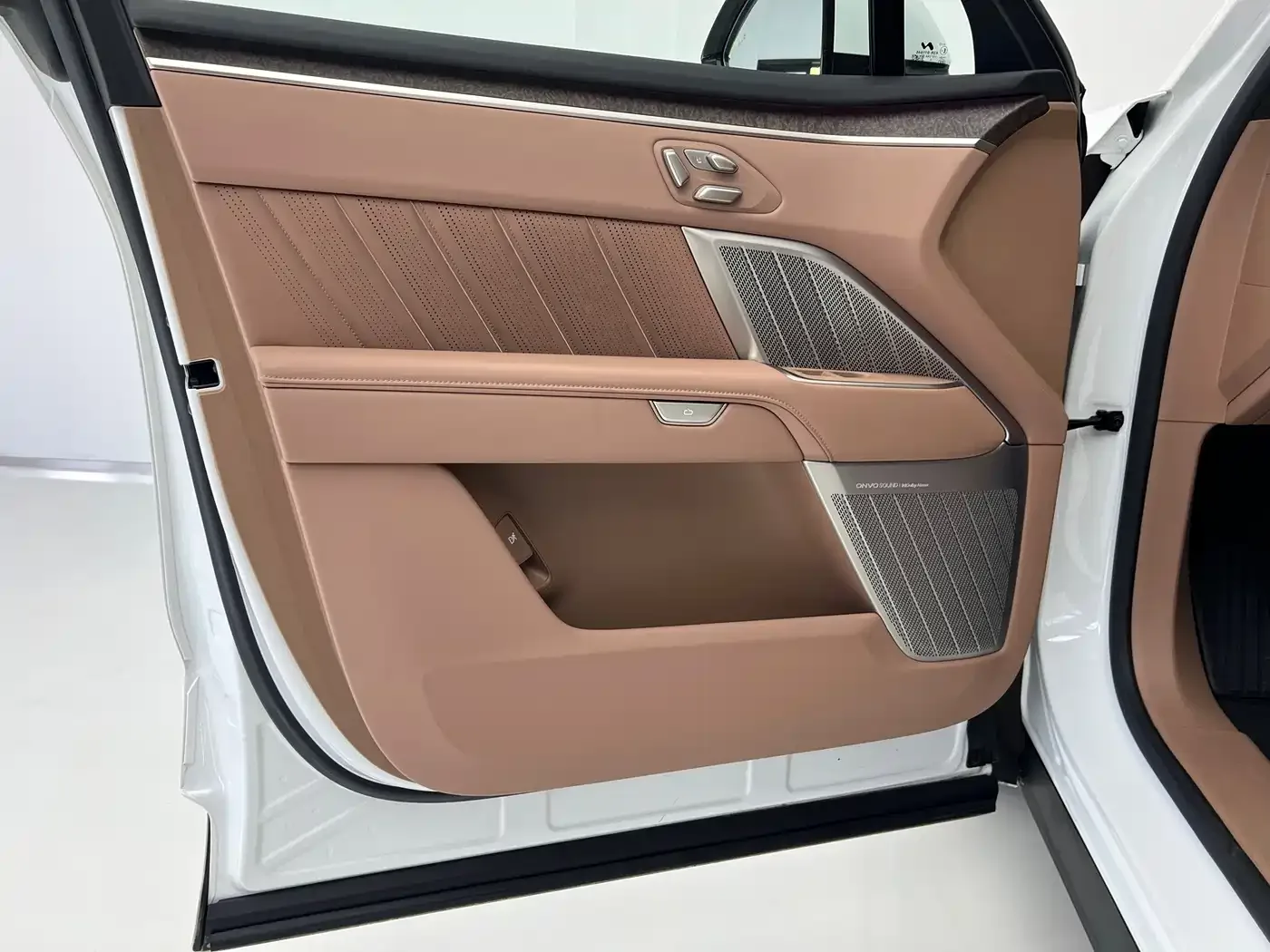 Ledao Ledao L90 2025 AWD Base Model — Фото автомобиля 9