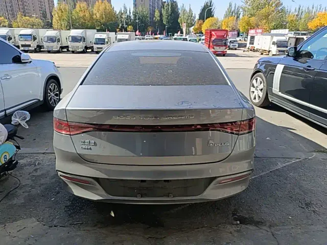 BYD Qin PLUS — Фото автомобиля 5