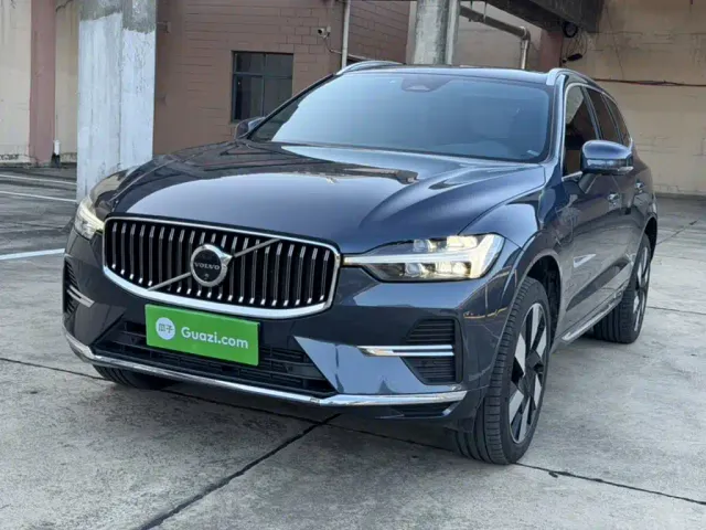 Фотография автомобиля — Volvo XC60