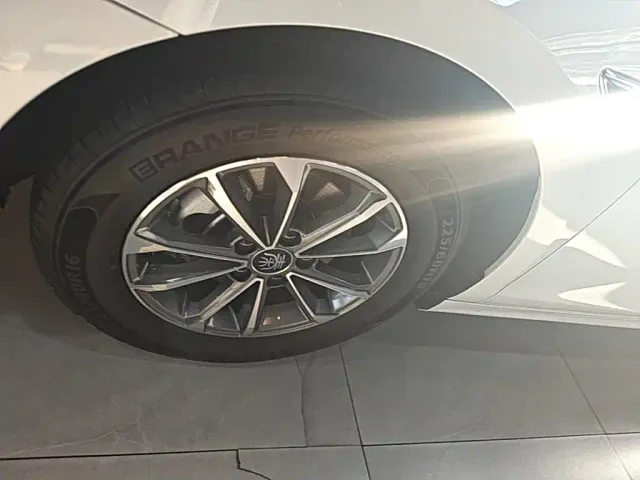 BYD Qin PLUS — Фото автомобиля 22