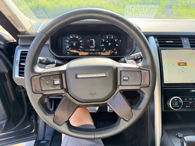 Land Rover Discovery — Фото автомобиля 14