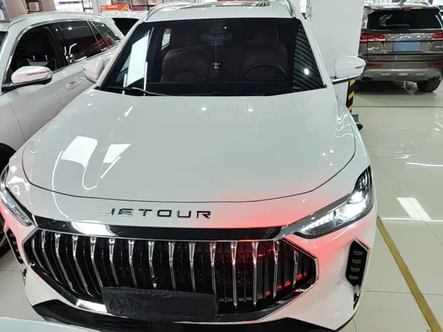 Jetour X70 Plus — Фото автомобиля 2