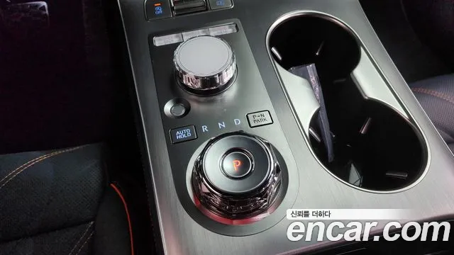 Genesis GV70 2.5T Бензин AWD — Фото автомобиля 9