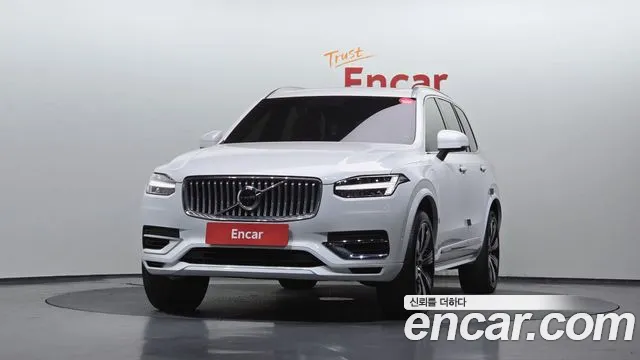 Вольво XC90 — Фото автомобиля 3