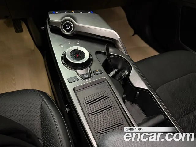 Kia EV6 — Фото автомобиля 11