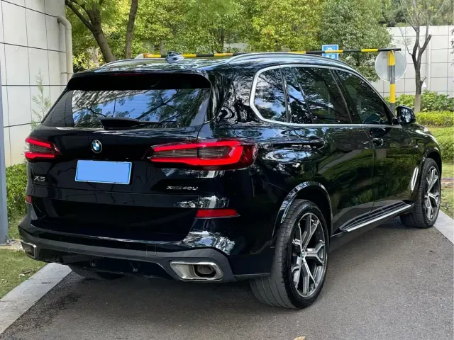 BMW X5 — Фото автомобиля 4
