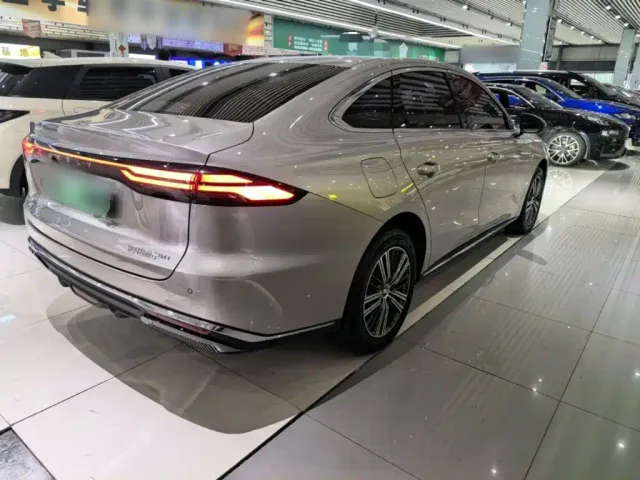 Geely Galaxy Stellar 6 — Фото автомобиля 6