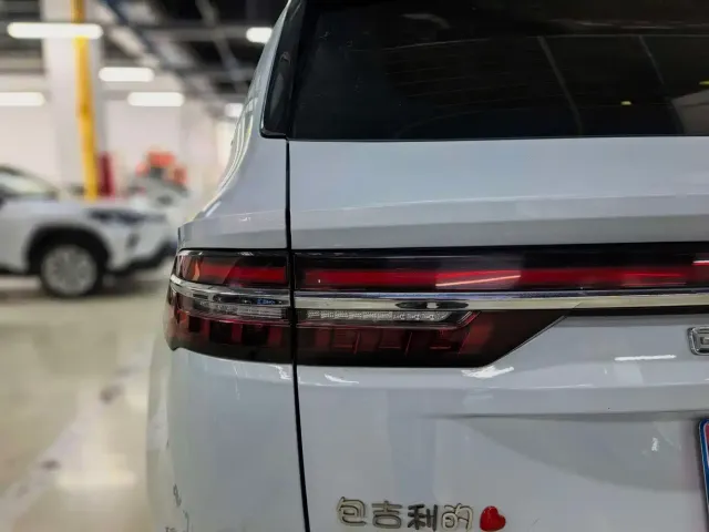 Geely Xingyue L — Фото автомобиля 15