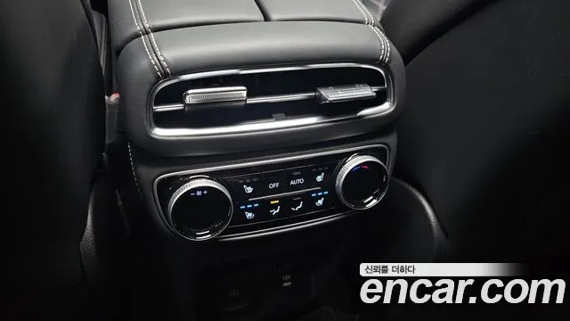 Genesis GV80 — Фото автомобиля 22