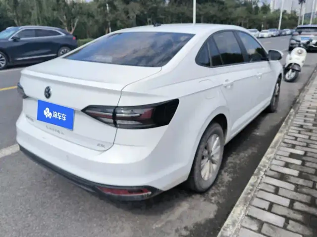 Volkswagen Lavida — Фото автомобиля 3