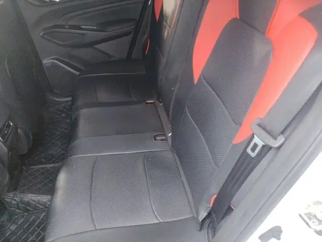 Changan X5 Plus — Фото автомобиля 13