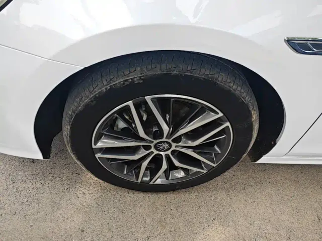 BYD Qin PLUS — Фото автомобиля 22
