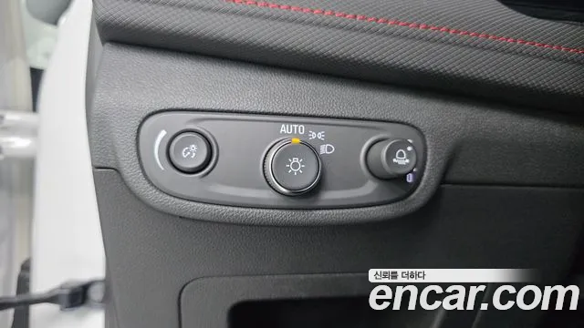 ChevroletGMDaewoo Trailblazer Новый Trailblazer 1.3 турбо 4WD — Фото автомобиля 15