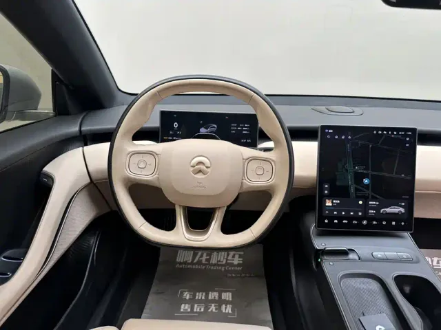 Nio ET5 — Фото автомобиля 8