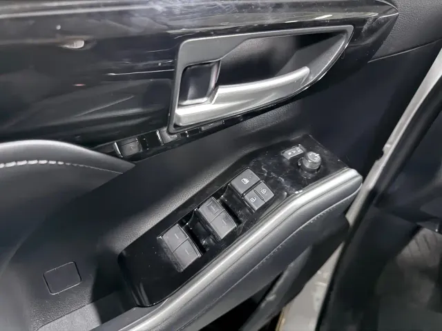 Toyota Highlander — Фото автомобиля 9