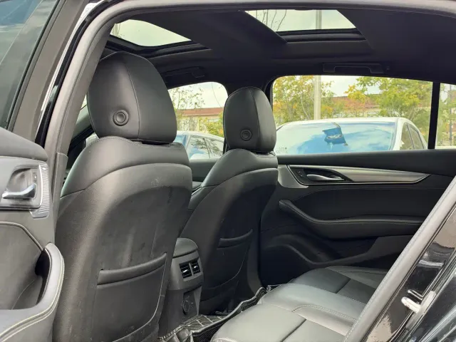 Cadillac CT5 — Фото автомобиля 5