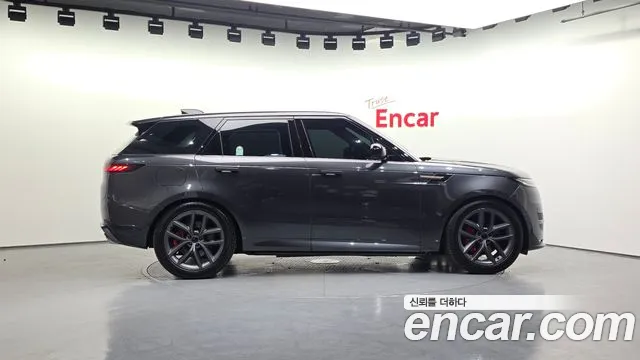 Land Rover Range Rover Sport — Фото автомобиля 5