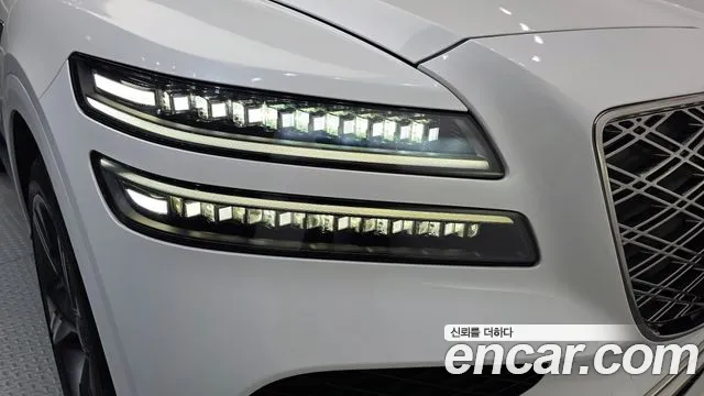 Genesis GV80 — Фото автомобиля 7