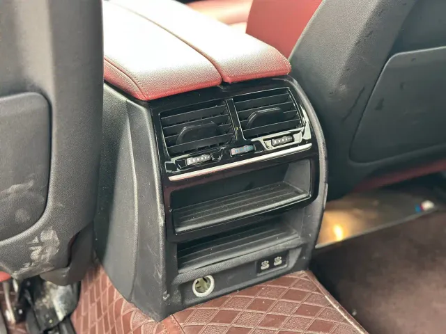 BMW 5 Series — Фото автомобиля 10