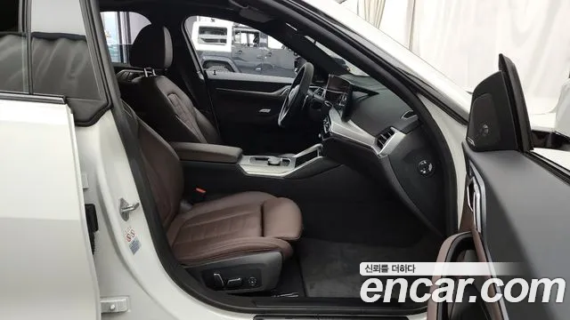 BMW 4-Series 4 серия (G22) 420i M Sport Gran Coupe — Фото автомобиля 11