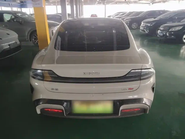 Xiaomi SU7 — Фото автомобиля 5