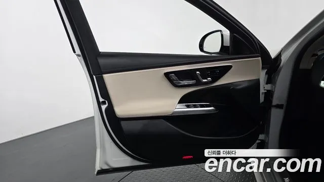 Mercedes-Benz E-Class W214 — Фото автомобиля 13