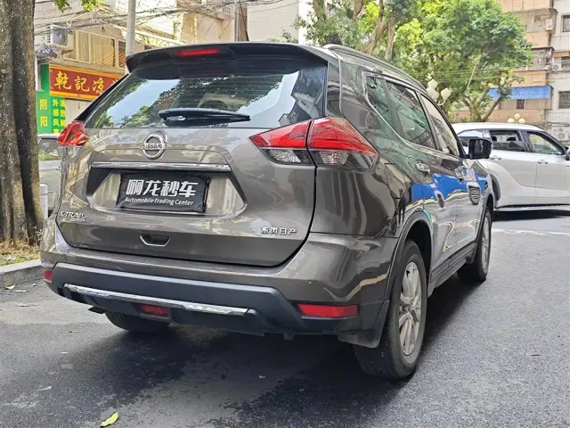Nissan X-Trail — Фото автомобиля 9
