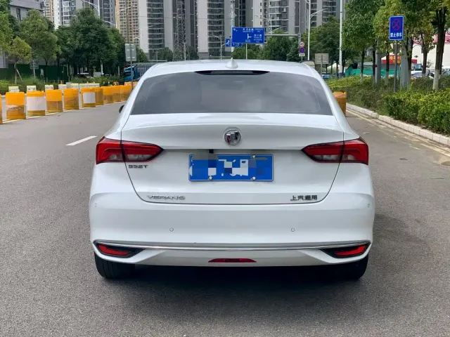 Buick Verano — Фото автомобиля 8