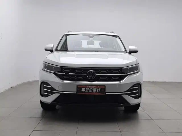 Volkswagen Tayron — Фото автомобиля 3