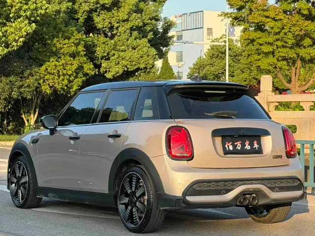MINI Hatch — Фото автомобиля 4