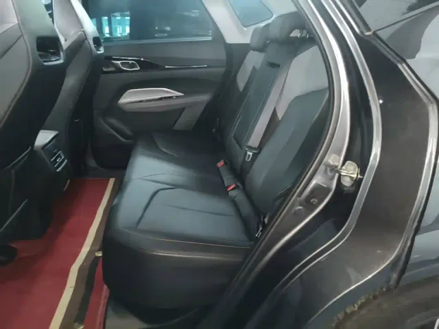 Changan Z6 — Фото автомобиля 16