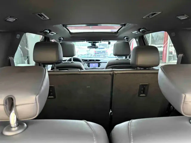 Cadillac XT6 — Фото автомобиля 17