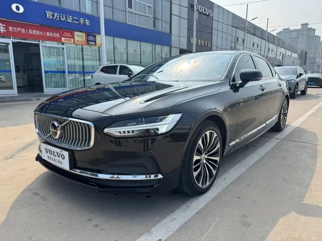 Фотография автомобиля — Volvo S90